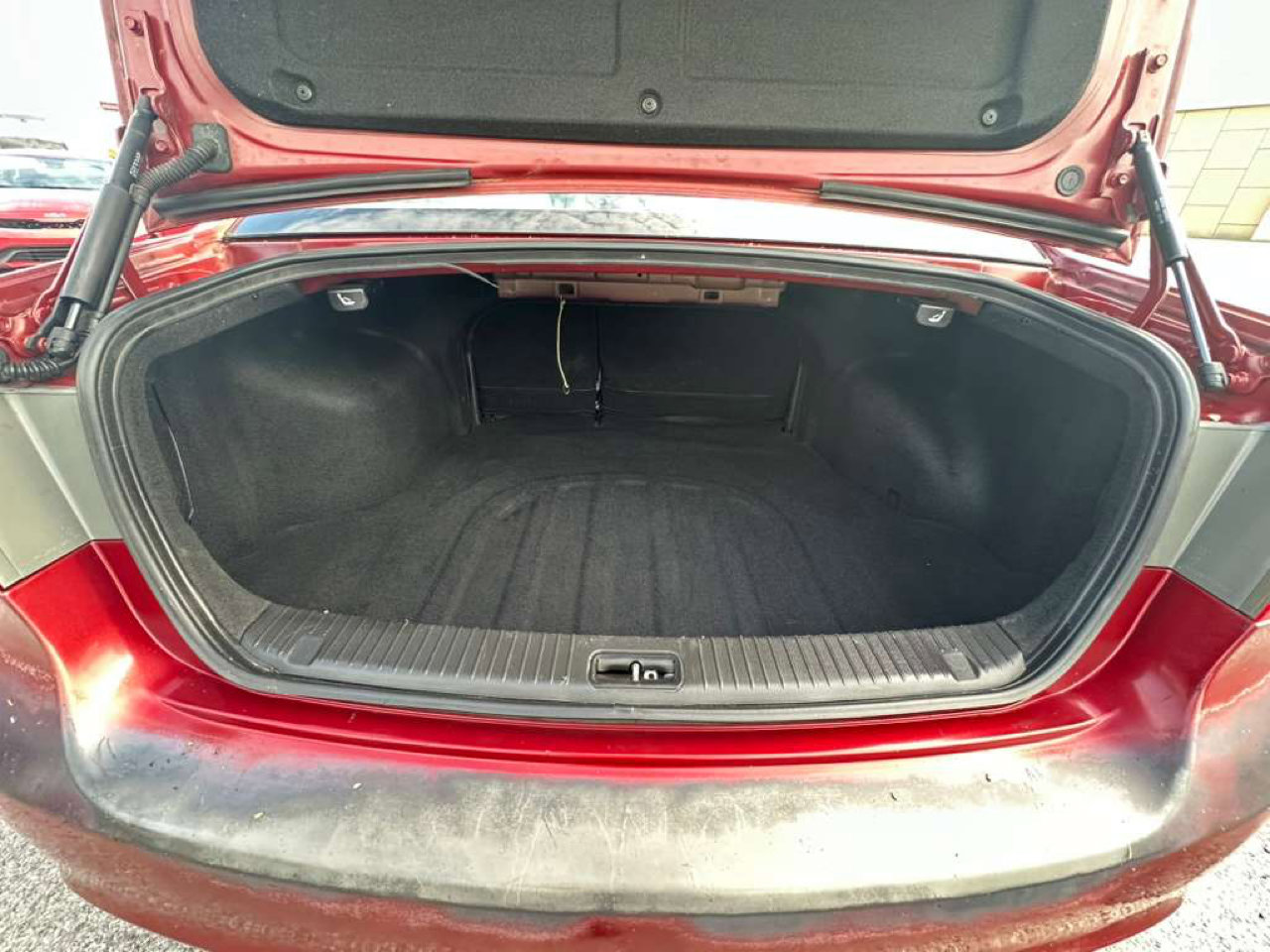 Used 2010 Kia Optima LX image 15