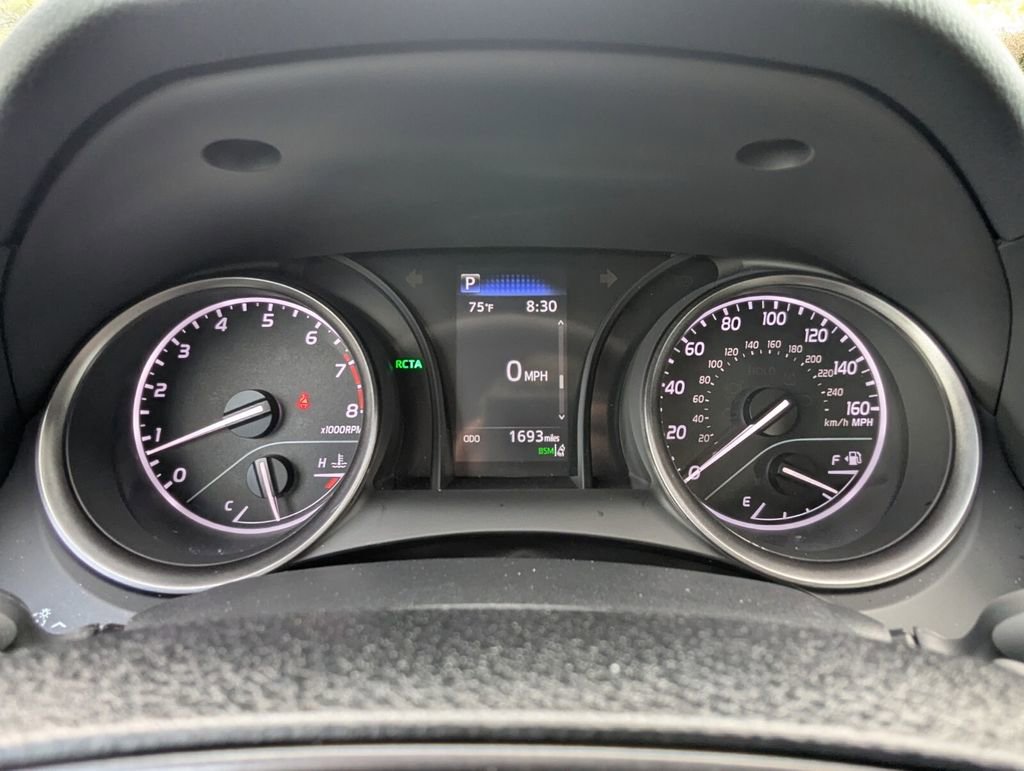 Certified 2024 Toyota Camry SE w/ Convenience Package image 31