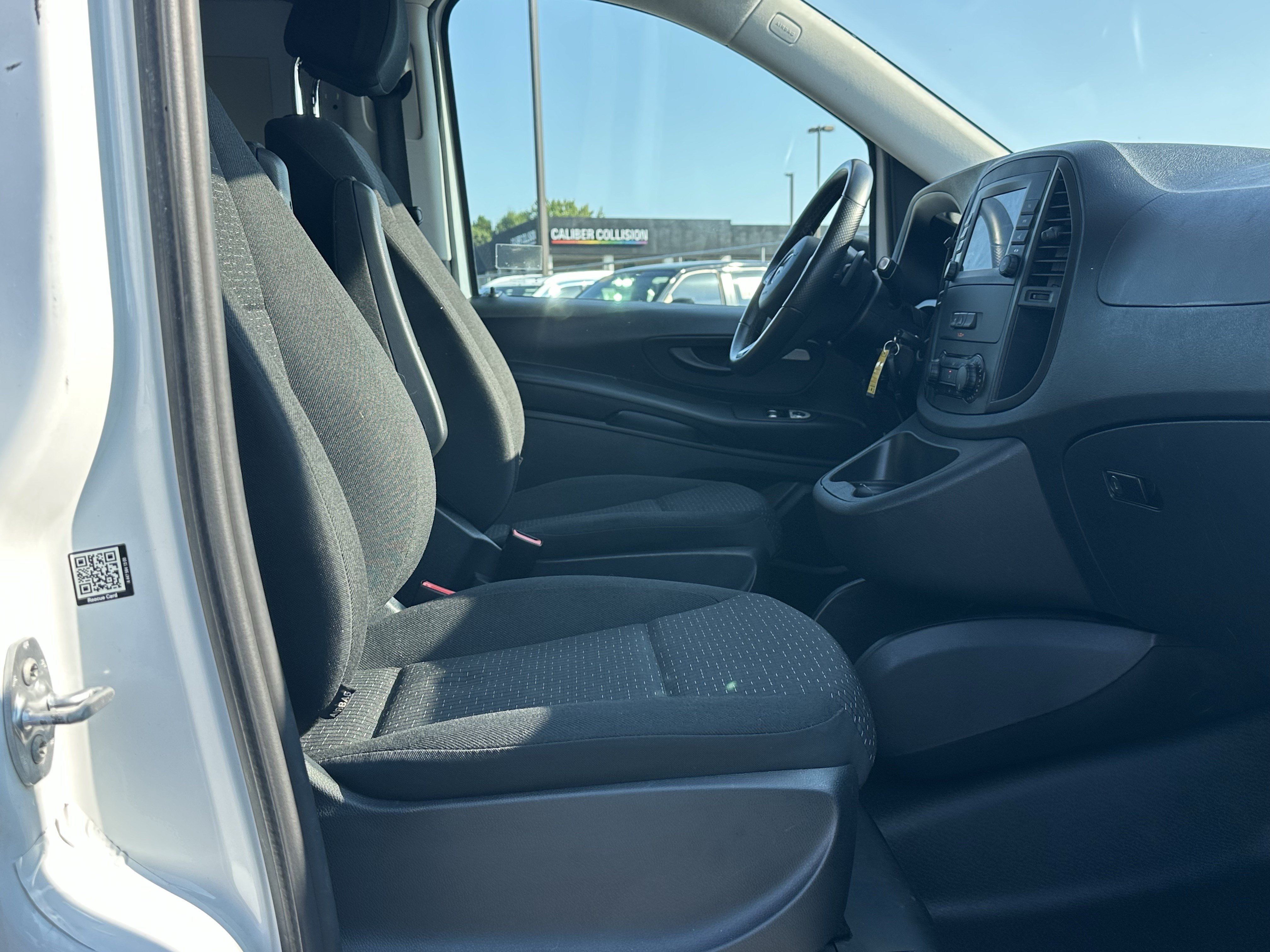 Used 2022 Mercedes-Benz Metris image 14