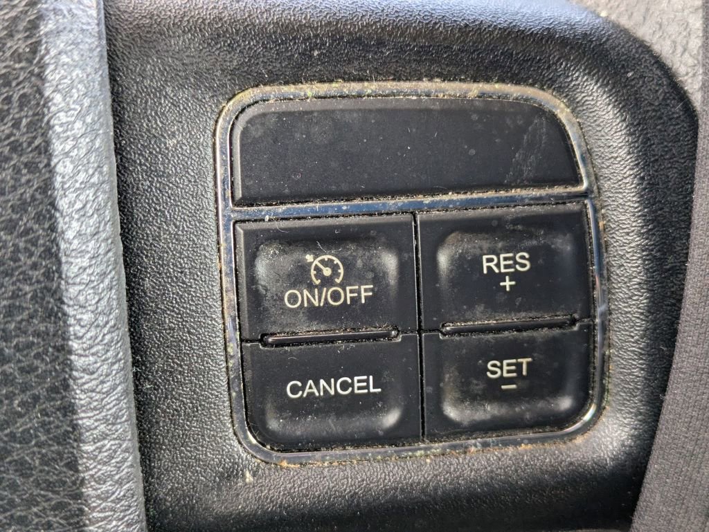 Used 2011 Dodge Journey Mainstreet w/ Flexible Seating Group image 21