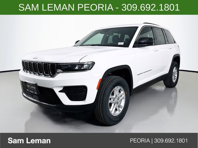 New 2025 Jeep Grand Cherokee Laredo image 3