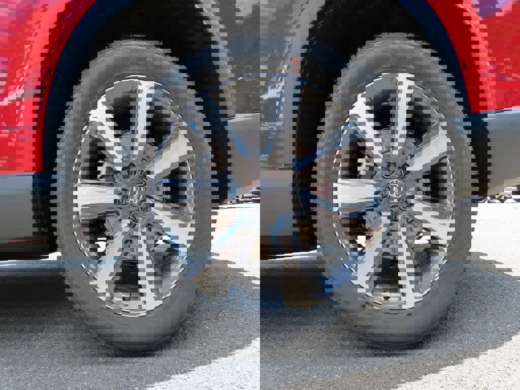 New 2025 Honda Pilot Touring image 9