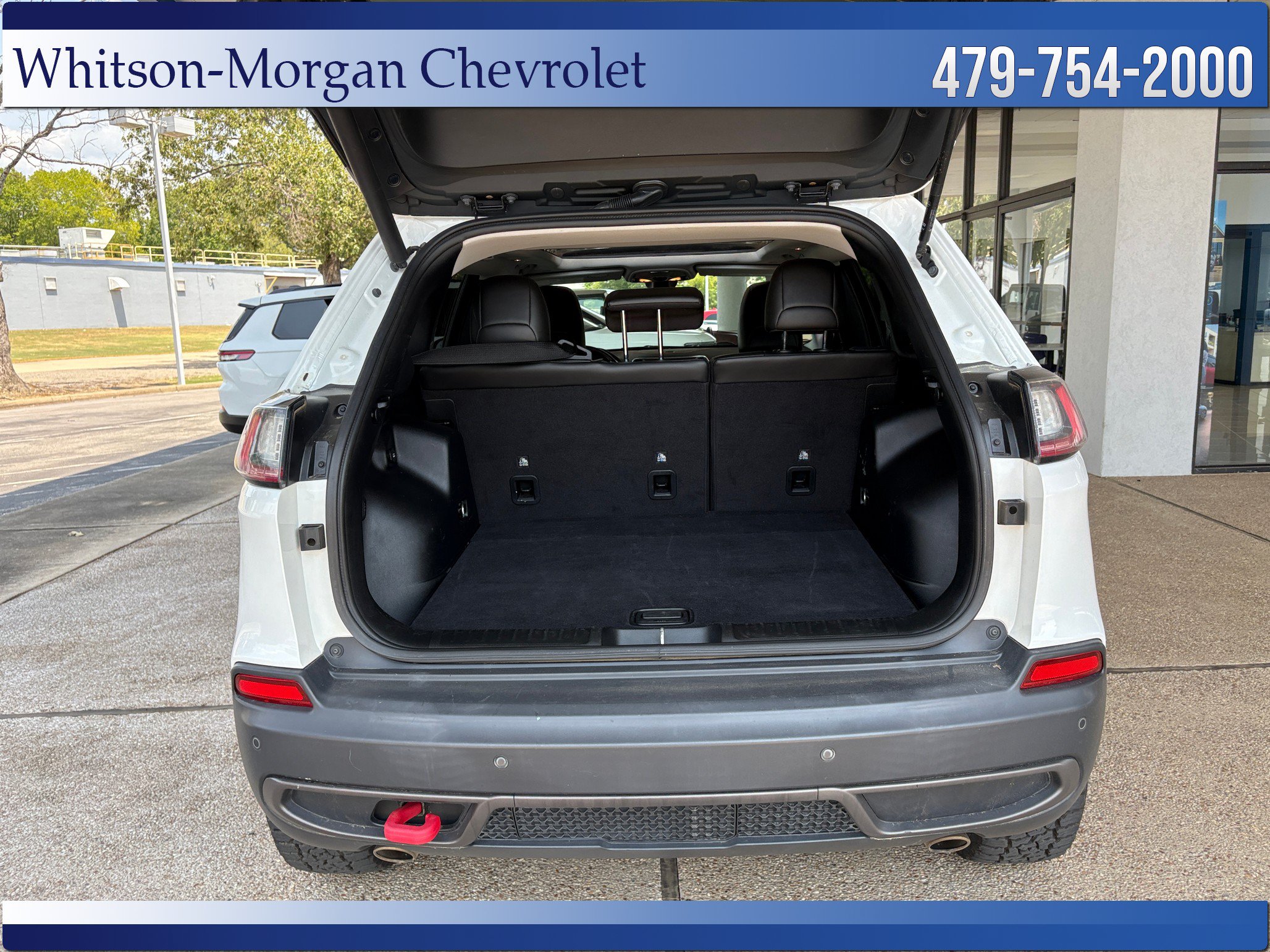 Used 2020 Jeep Cherokee Trailhawk w/ Comfort/Convenience Group AWD/4WD image 30