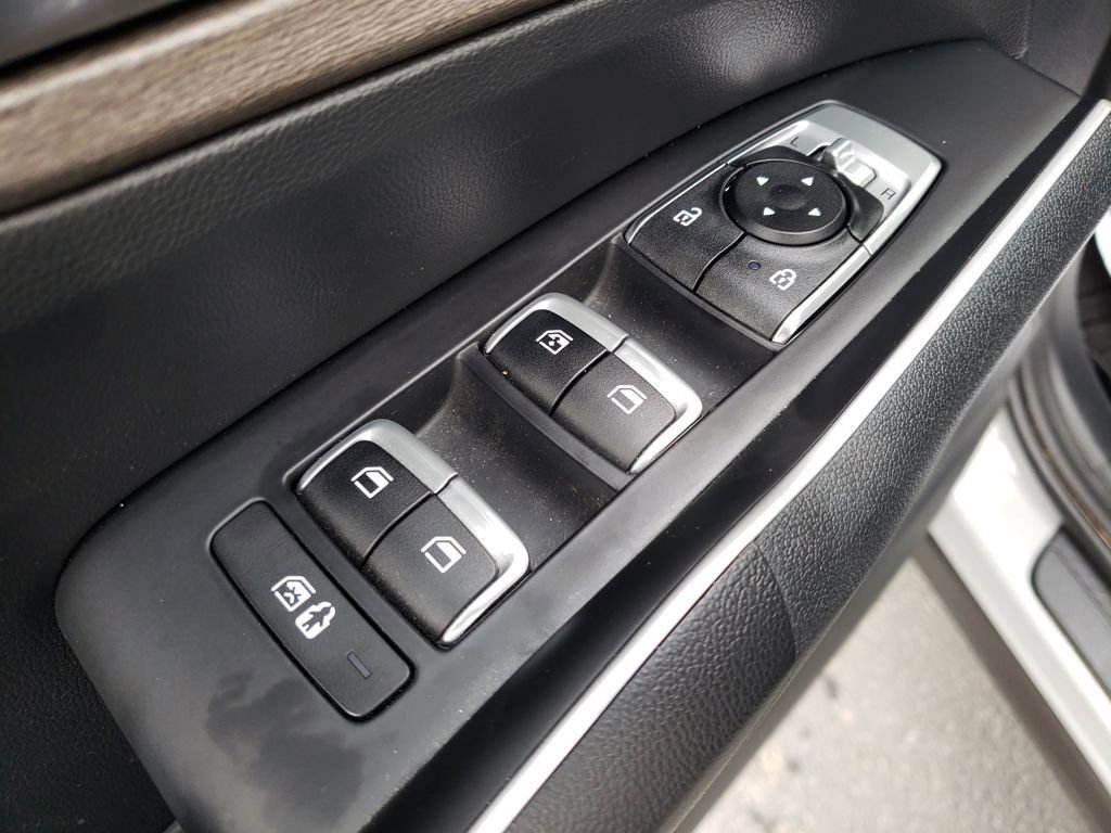 Used 2022 Kia Sorento S image 11