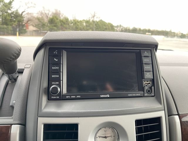 Used 2010 Chrysler Town & Country Touring w/ Entertainment Group #2 image 23