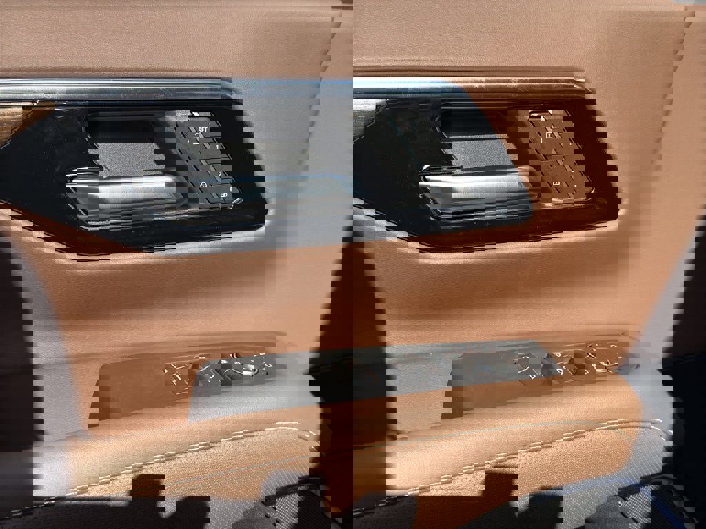 New 2026 Chevrolet Suburban High Country image 10