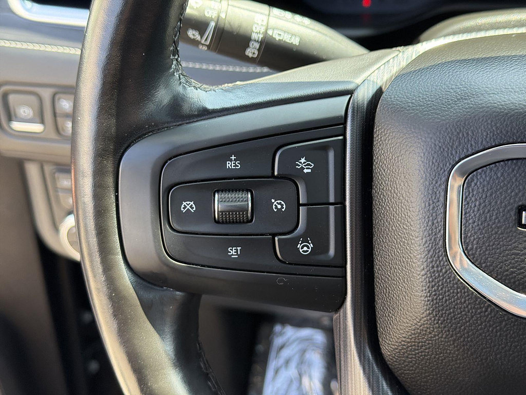Used 2023 GMC Yukon Denali Ultimate AWD/4WD image 36