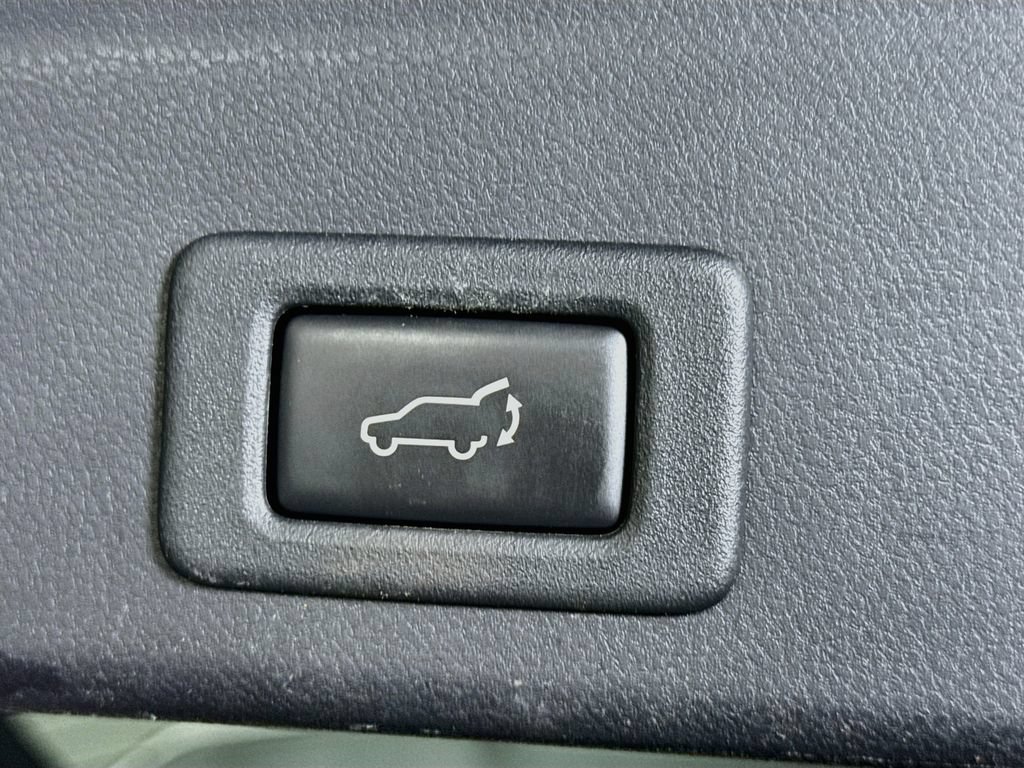 Used 2019 Subaru Ascent Limited AWD/4WD image 28