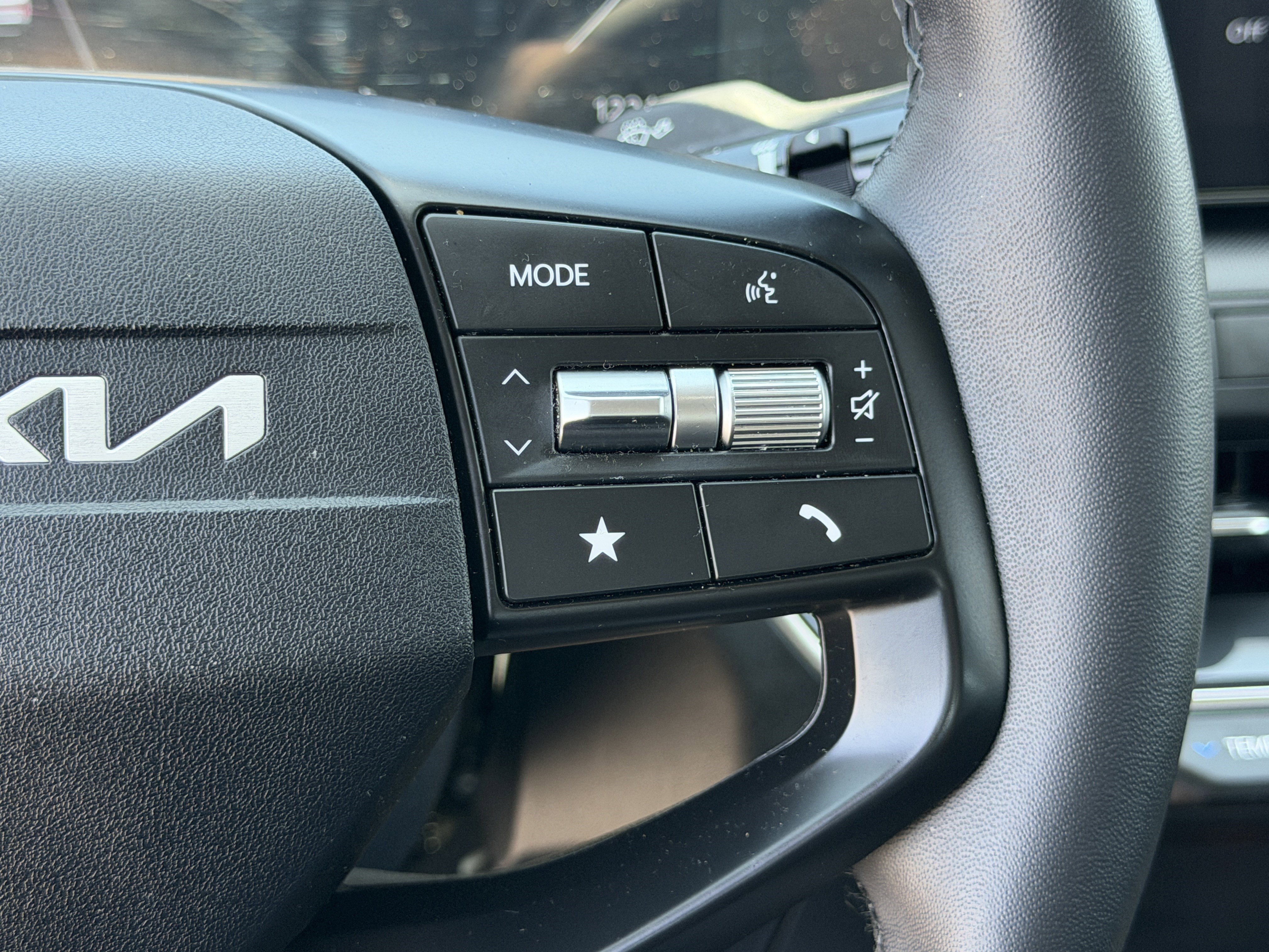 Certified 2025 Kia K4 EX FWD image 19