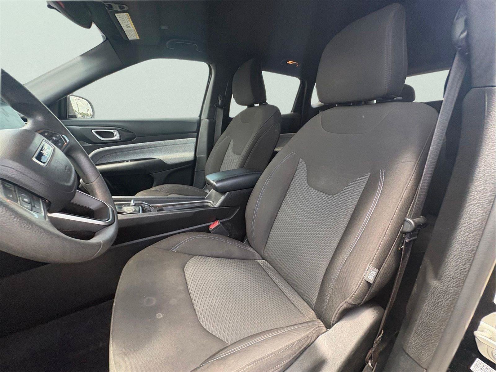 Used 2024 Jeep Compass Sport AWD/4WD image 14
