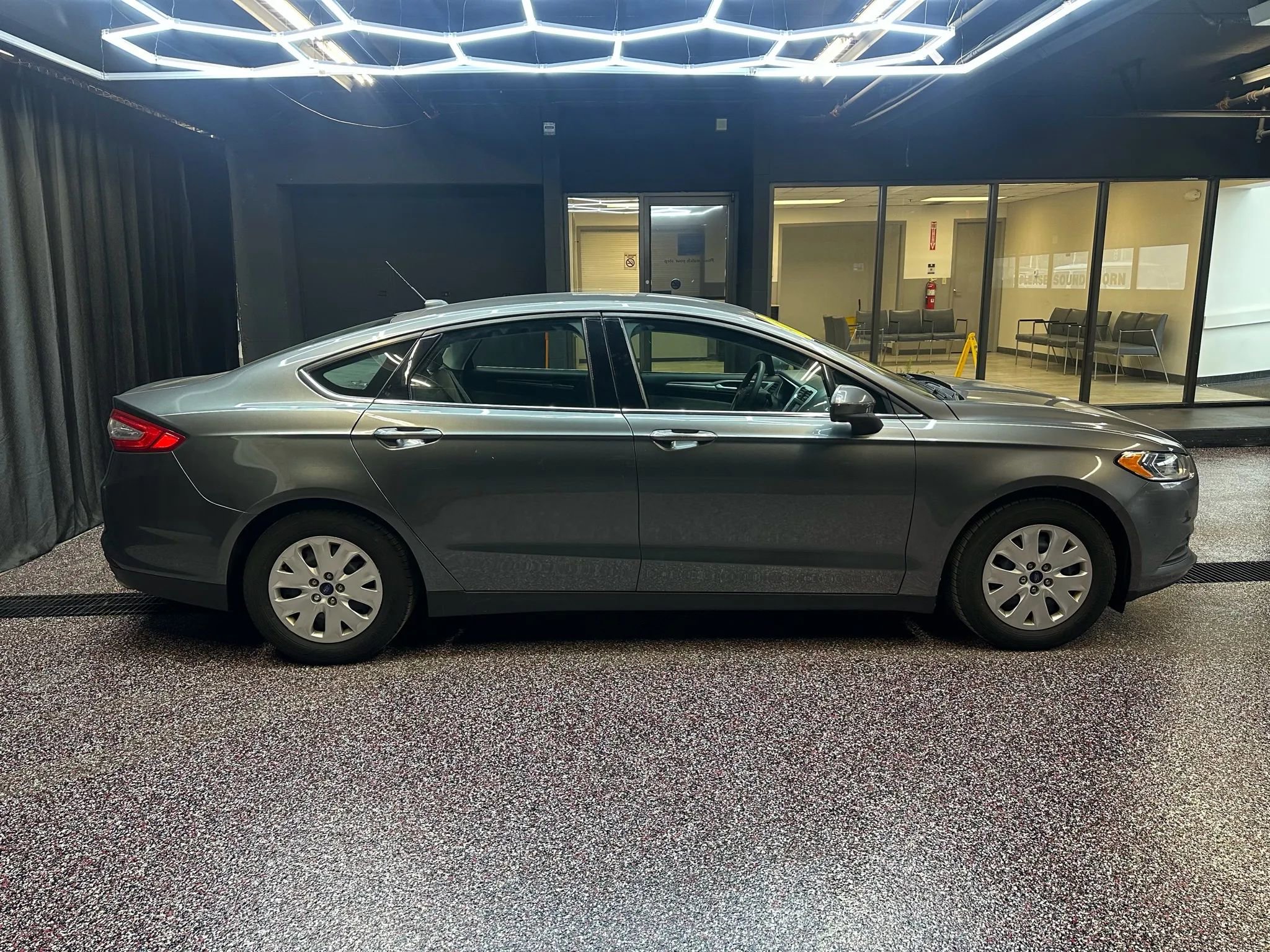 Used 2014 Ford Fusion S image 8