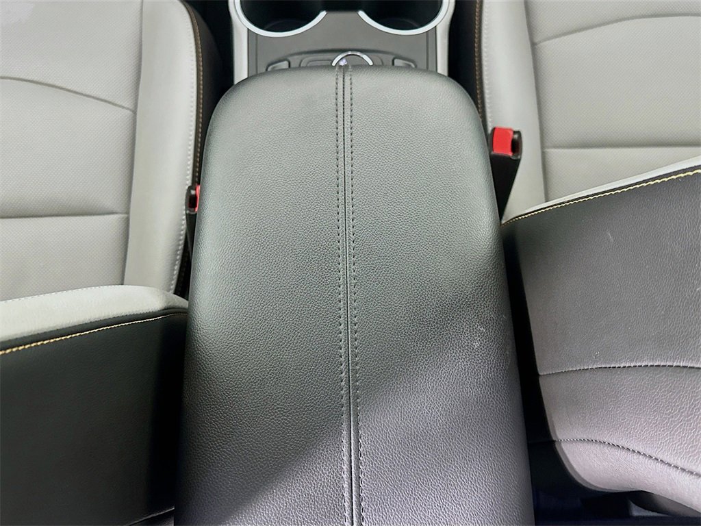 Used 2020 GMC Terrain SLT w/ Preferred Package image 23