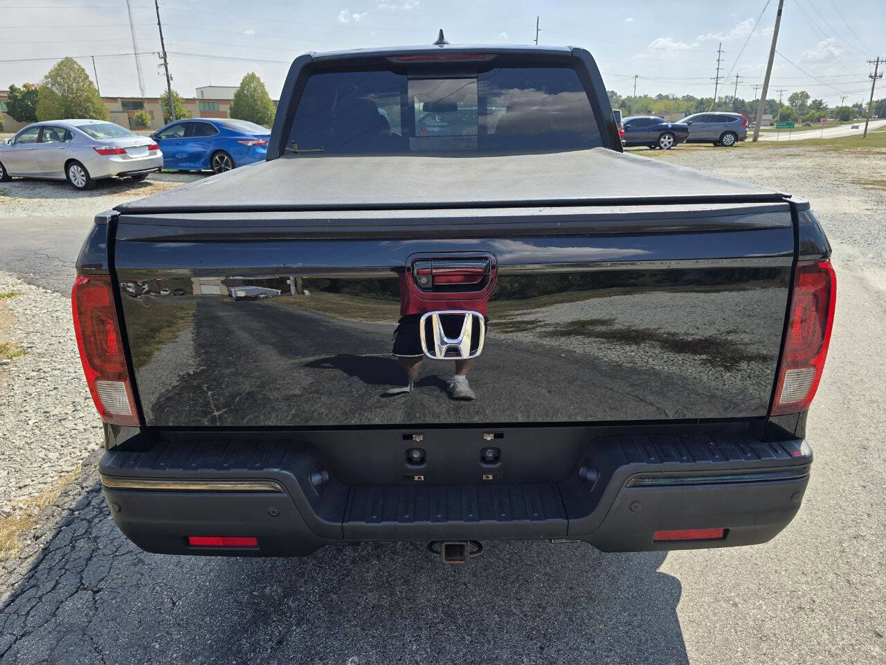 Used 2017 Honda Ridgeline Black Edition image 7