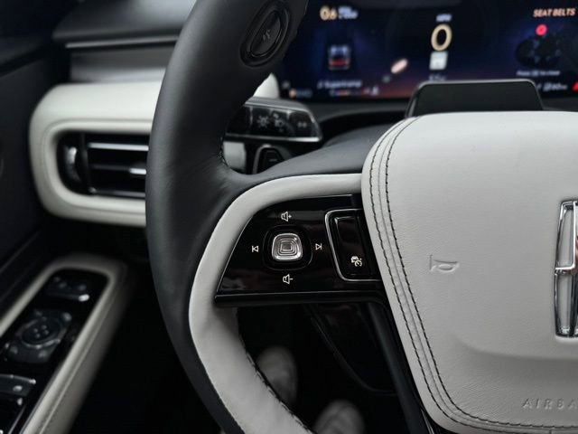 New 2026 Lincoln Aviator Reserve image 31
