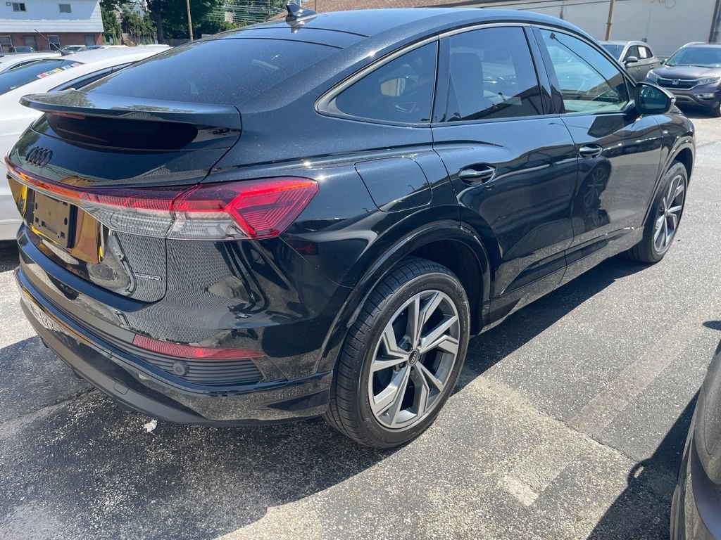 Certified 2023 Audi Q4 e-tron Premium Plus w/ Premium Plus AWD/4WD image 5