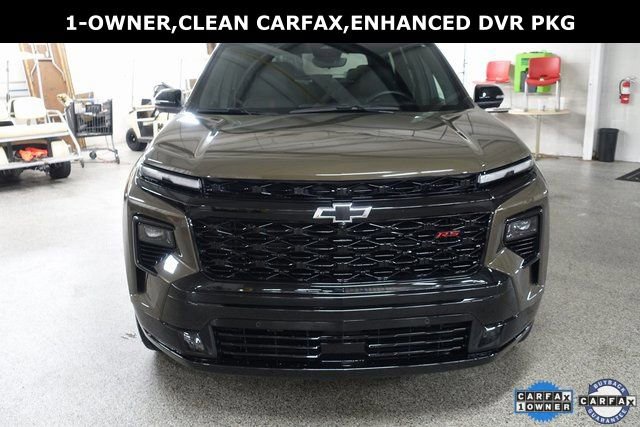 Used 2024 Chevrolet Traverse RS w/ LPO, Floor Liner Package AWD/4WD image 2