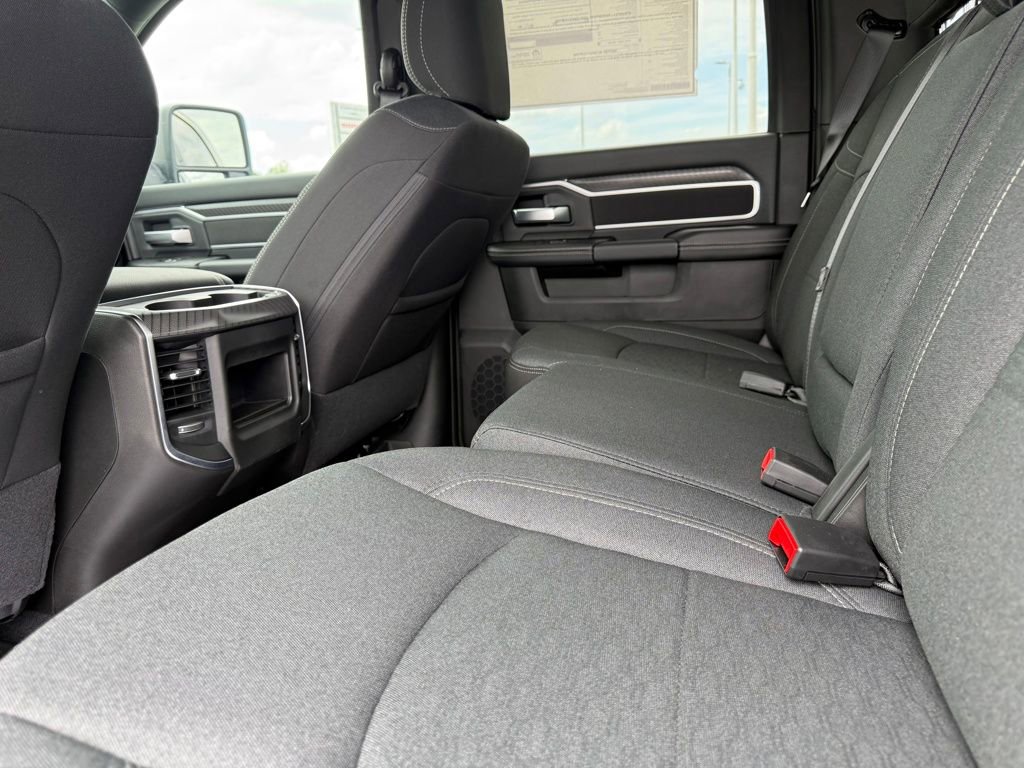 New 2026 RAM 2500 Big Horn AWD/4WD image 19