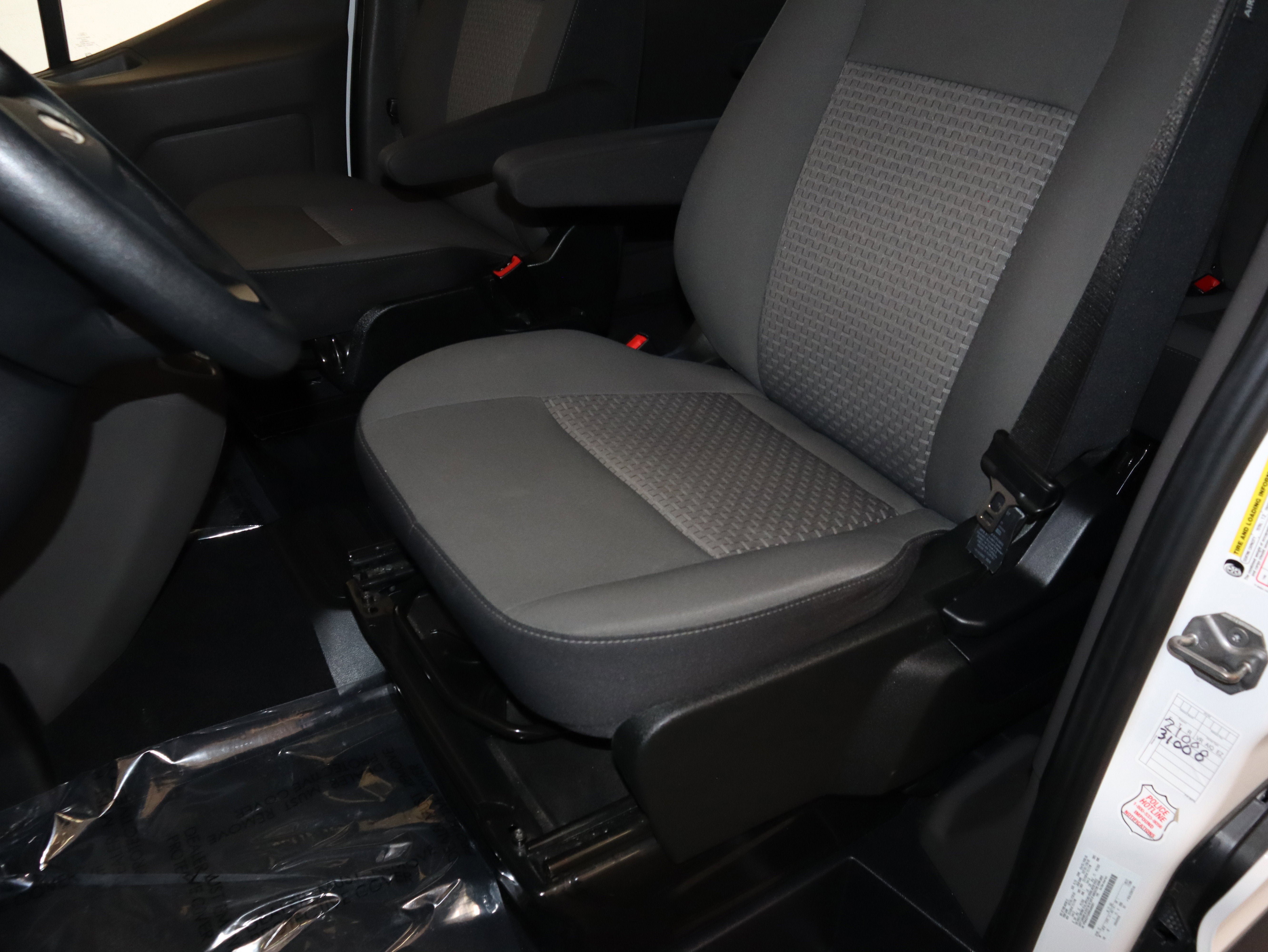 Used 2024 Ford Transit 350 XLT RWD image 33
