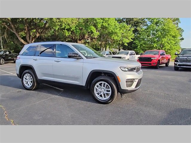 New 2025 Jeep Grand Cherokee Laredo X image 37
