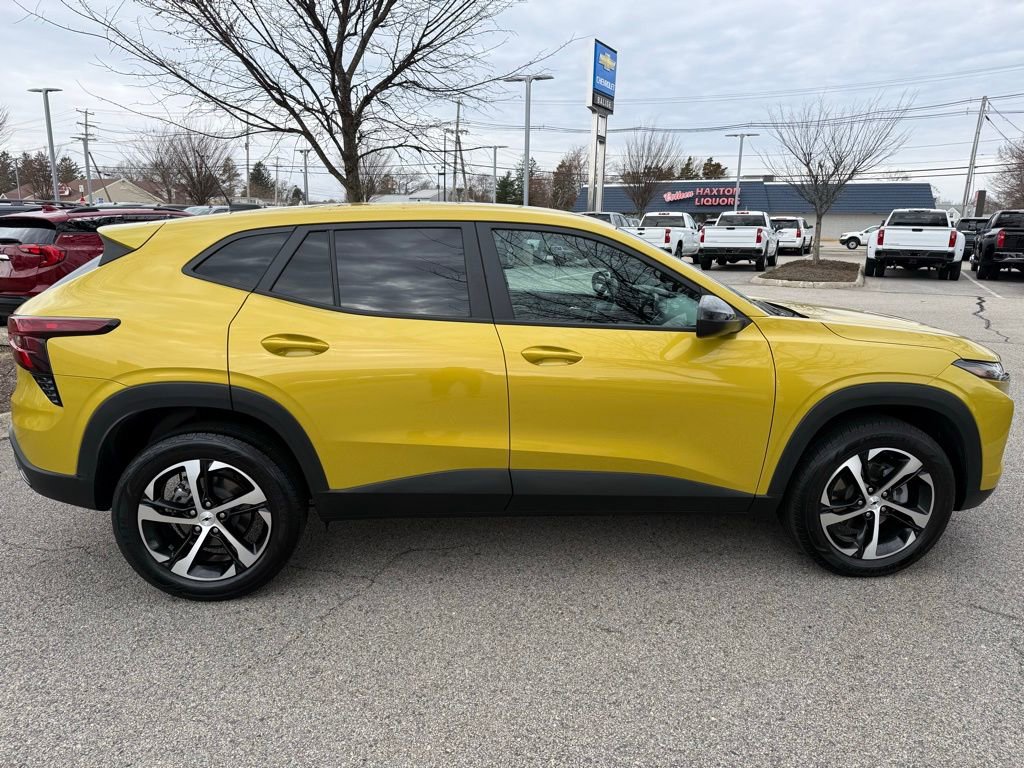 Used 2024 Chevrolet Trax RS w/ Driver Confidence Package image 6