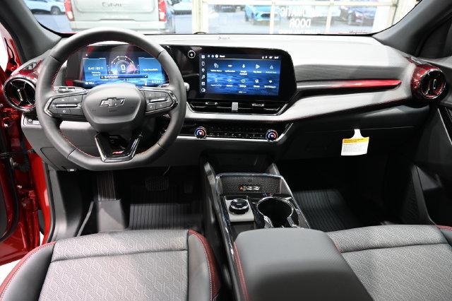 New 2027 Chevrolet Equinox RS w/ Convenience Package III FWD image 12