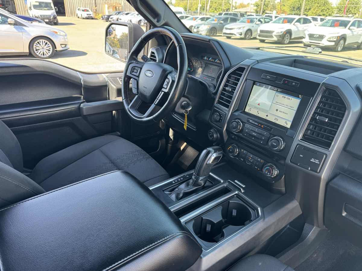 Used 2018 Ford F150 XLT w/ Equipment Group 302A Luxury AWD/4WD image 15