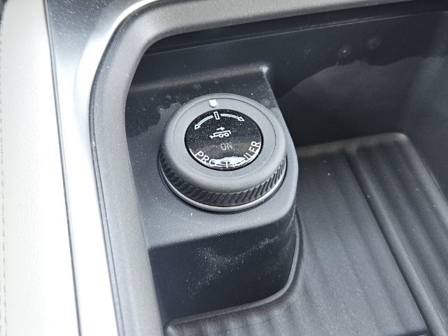 New 2027 Ford Expedition Active RWD image 24