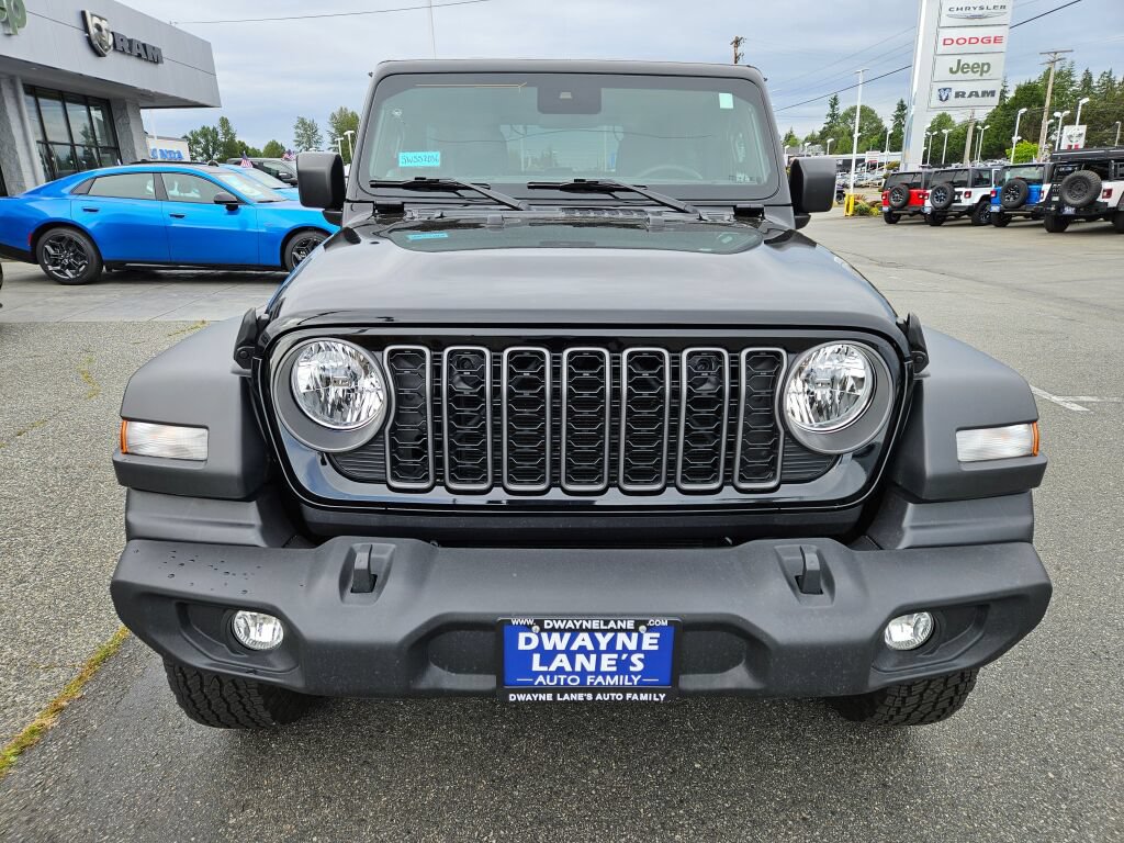 Used 2025 Jeep Wrangler Sport AWD/4WD image 8