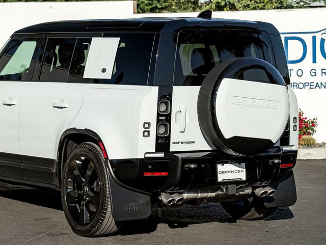 Certified 2023 Land Rover Defender 110 V8 AWD/4WD image 10