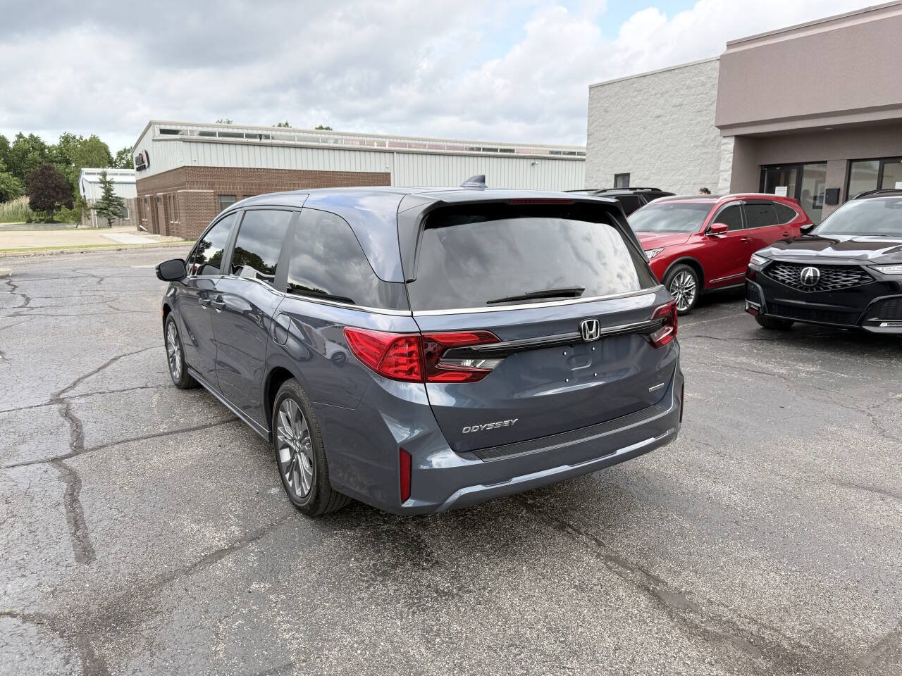 Used 2025 Honda Odyssey EX-L image 7