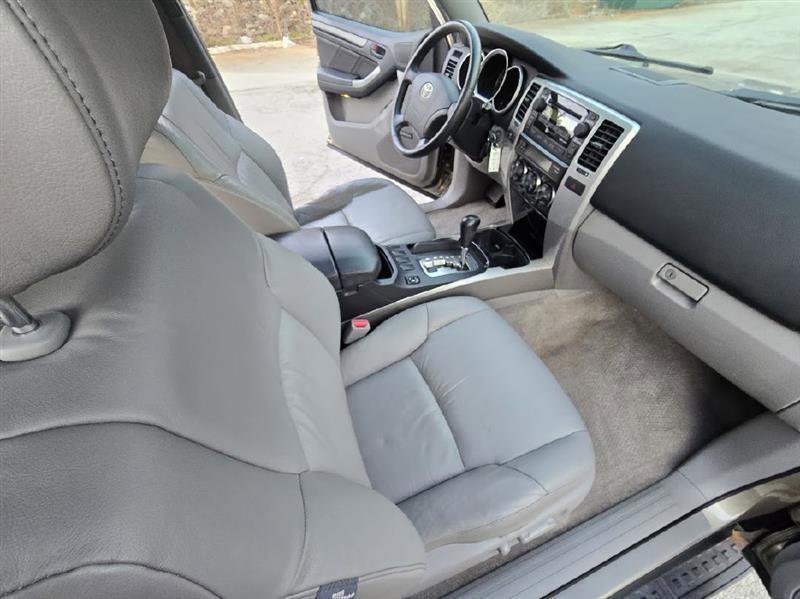 Used 2008 Toyota 4Runner Limited image 19