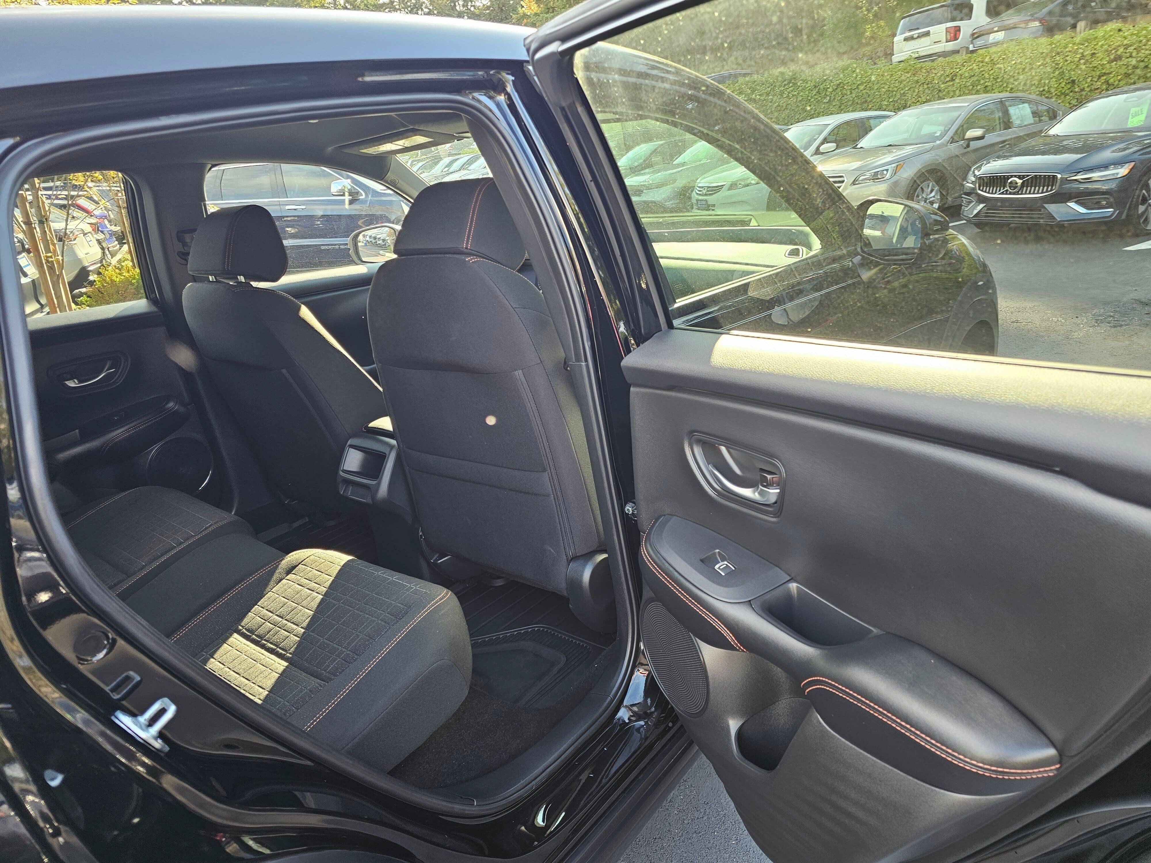 Certified 2025 Honda HR-V Sport image 16