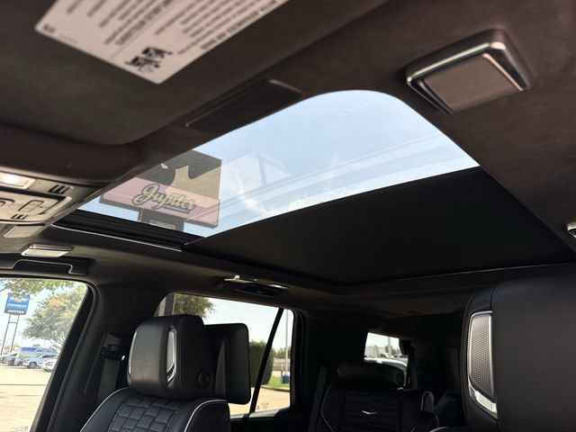 Certified 2022 Cadillac Escalade Premium Luxury Platinum w/ Heavy-Duty Trailer Package AWD/4WD image 25