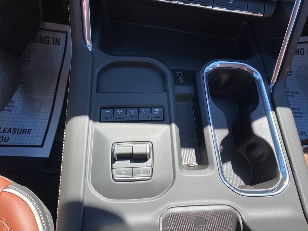 New 2026 GMC Sierra 3500 Denali Ultimate AWD/4WD image 19