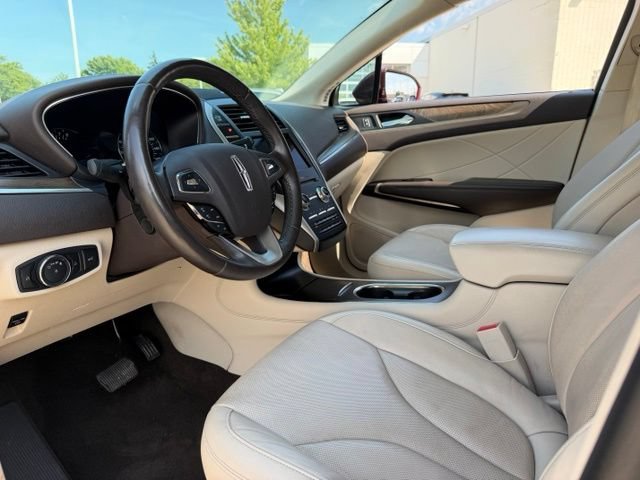 Used 2019 Lincoln MKC Reserve w/ MKC Climate Package AWD/4WD image 4