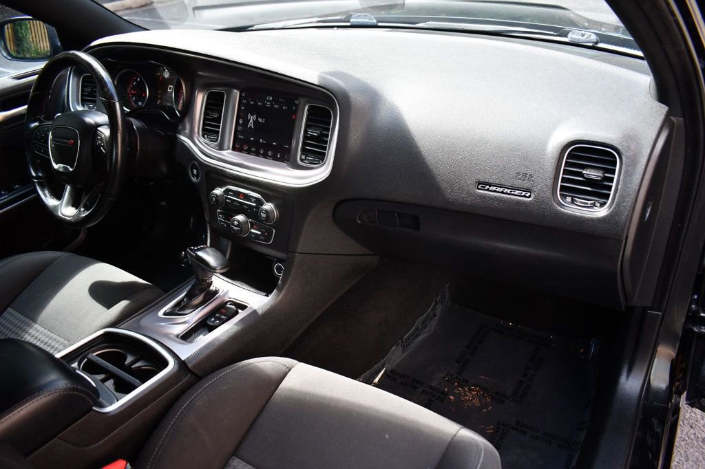 Used 2022 Dodge Charger GT image 33