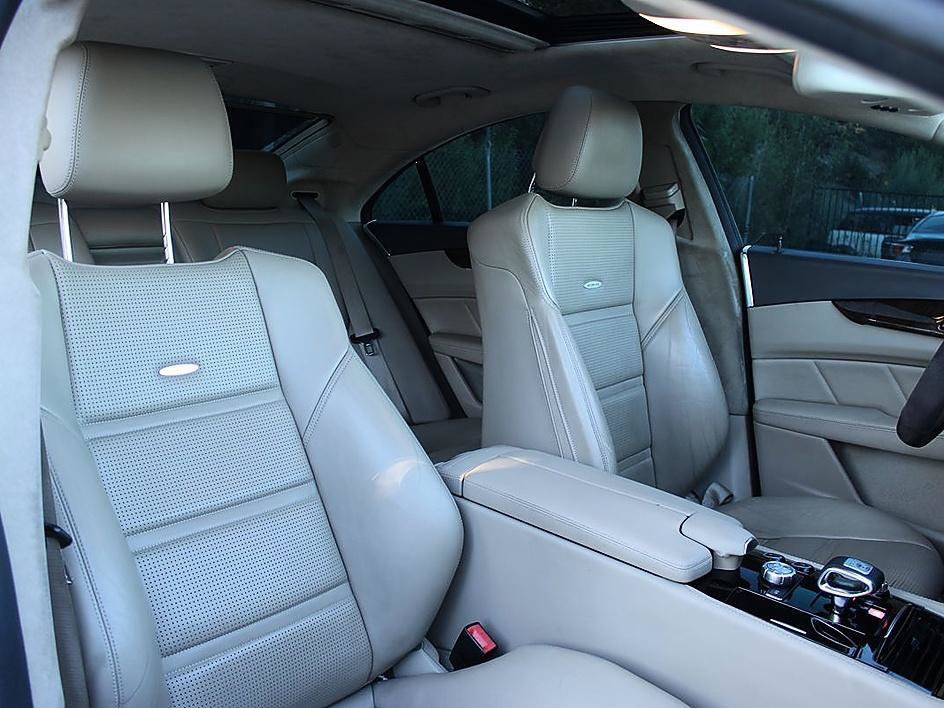 Used 2012 Mercedes-Benz CLS 63 AMG image 24