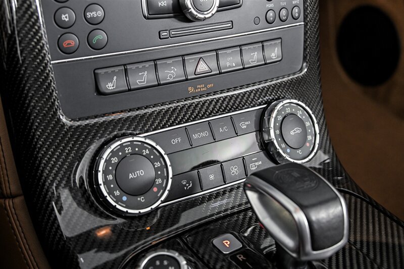 Used 2012 Mercedes-Benz SLS AMG Roadster image 25