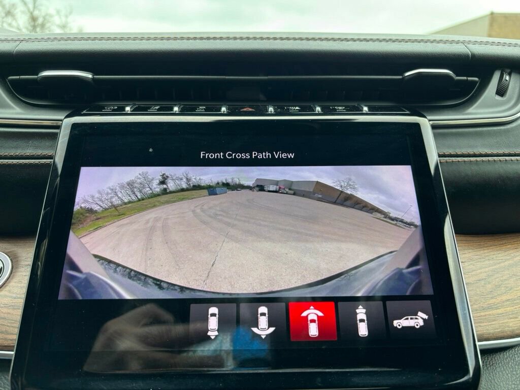 Used 2021 Jeep Grand Cherokee L Summit w/ Luxury Tech Group V image 33