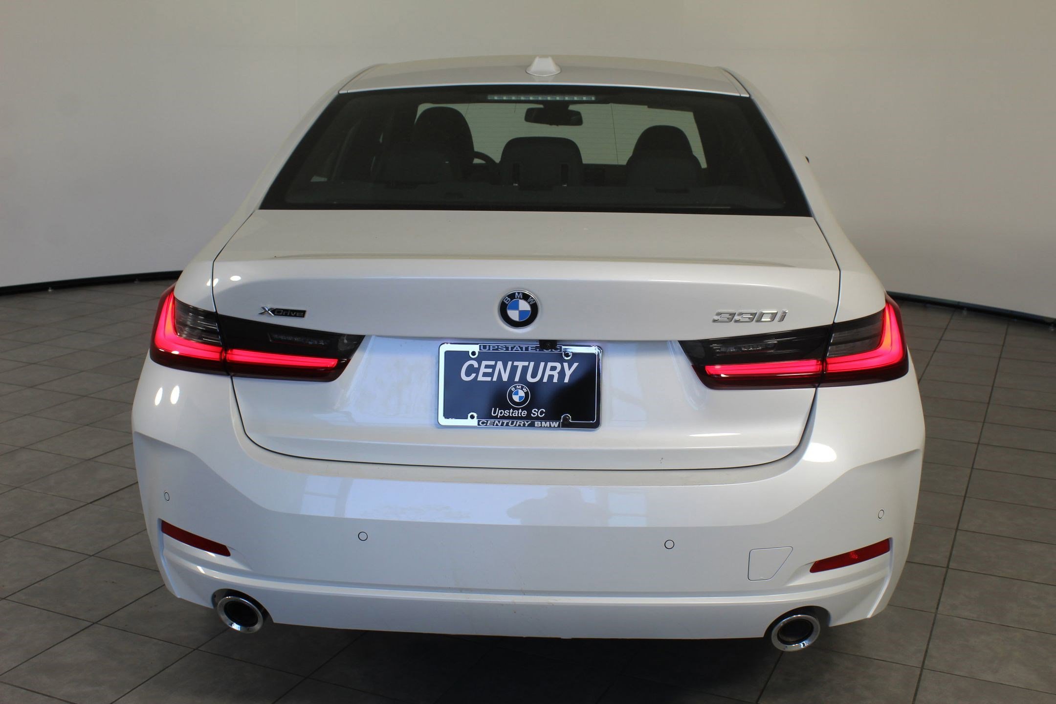 Used 2025 BMW 330i xDrive Sedan w/ Convenience Package AWD/4WD image 9