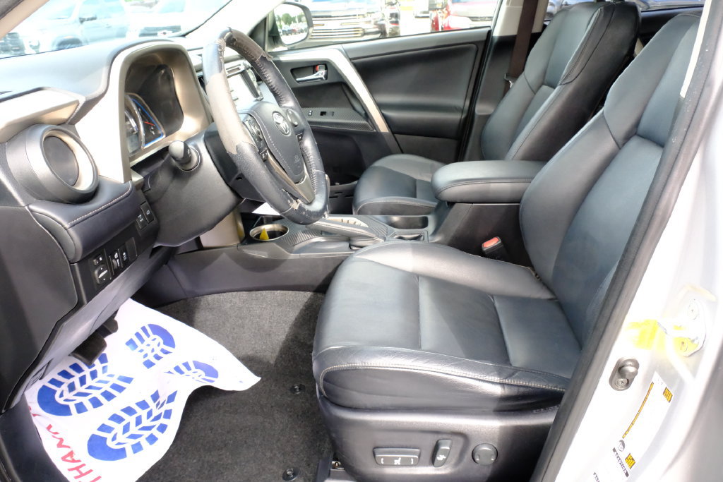 Used 2013 Toyota RAV4 Limited AWD/4WD image 11
