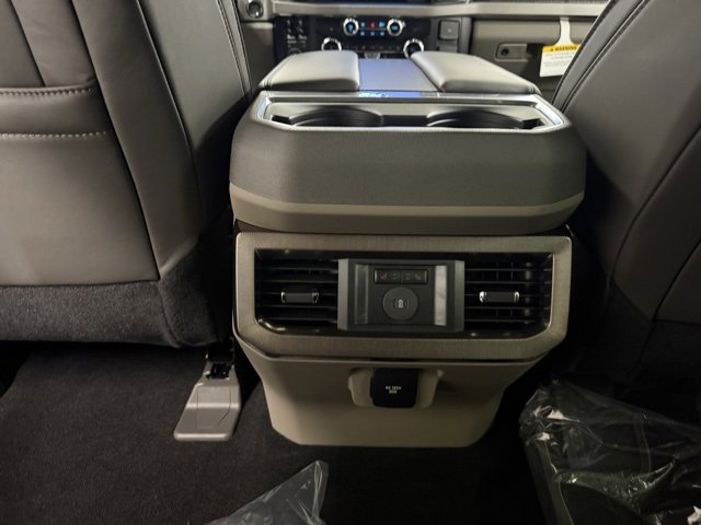 Used 2026 Ford F450 Platinum w/ Platinum Plus Package image 15