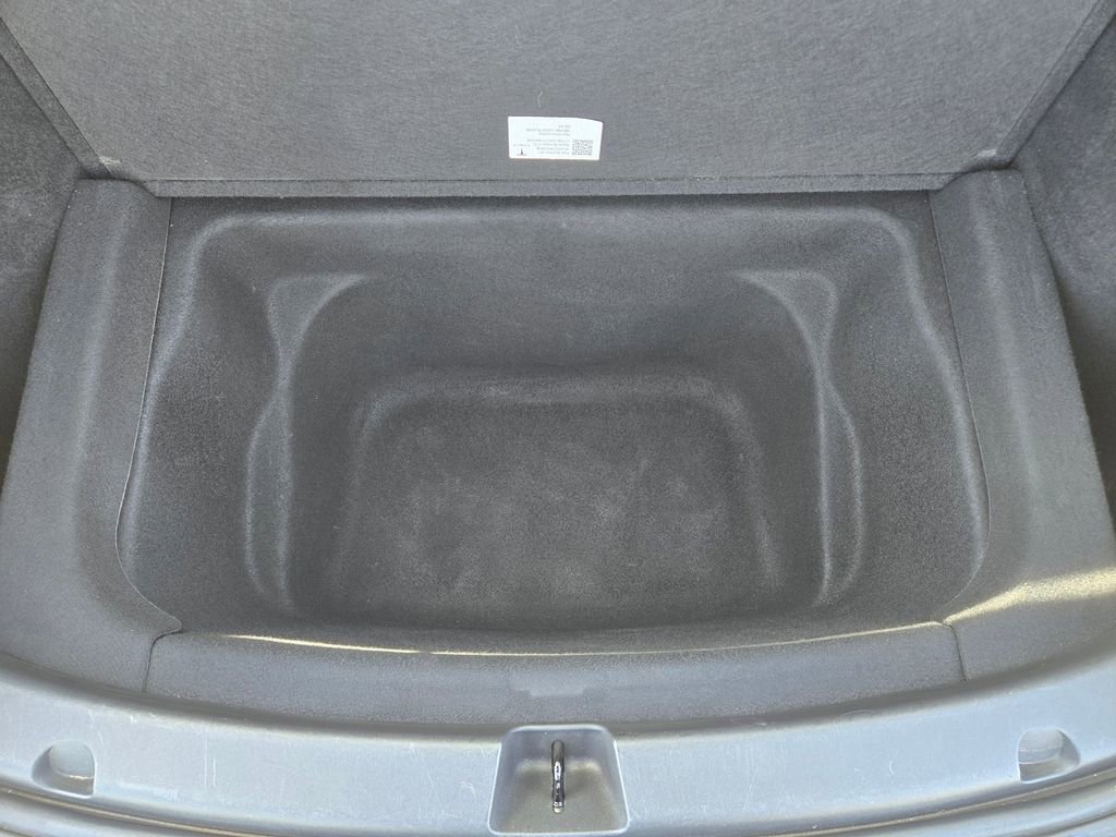 Used 2020 Tesla Model Y Long Range image 21