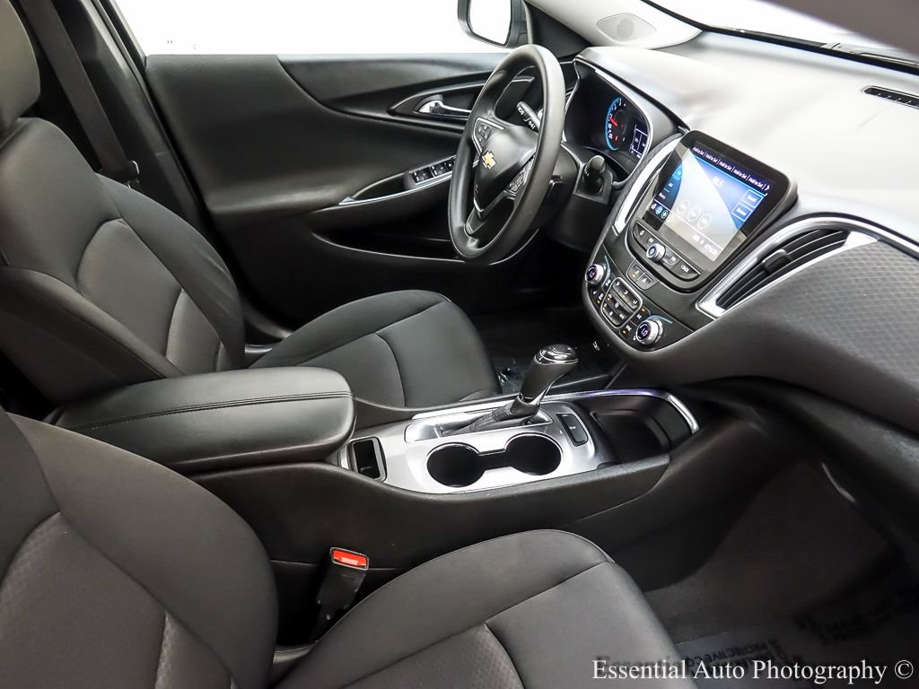 Used 2020 Chevrolet Malibu LT FWD image 24