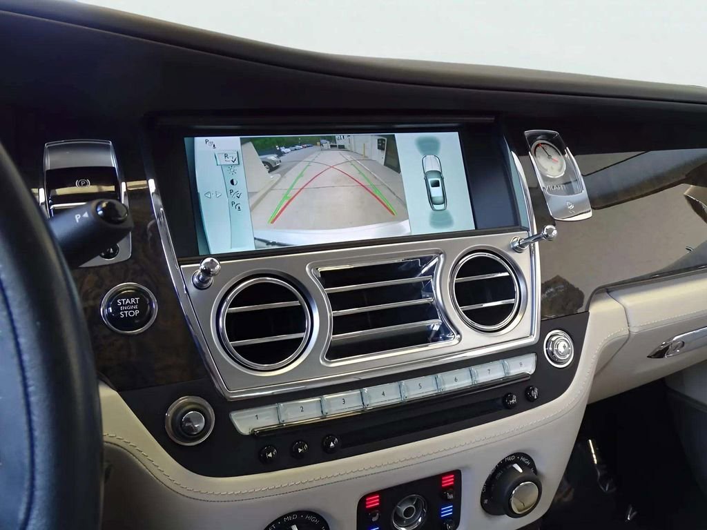 Used 2014 Rolls-Royce Wraith image 14