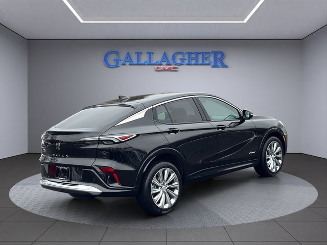 Certified 2025 Buick Envista Avenir image 4