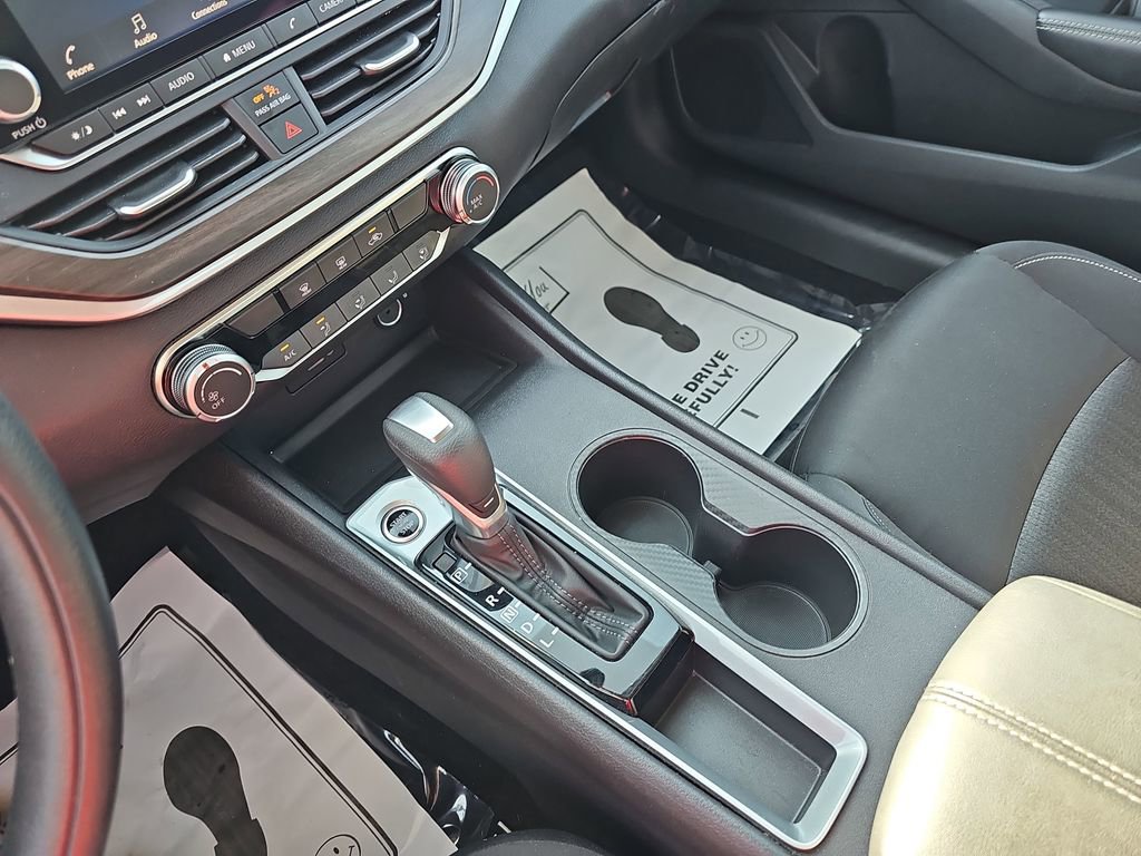 Used 2025 Nissan Altima 2.5 SV image 28