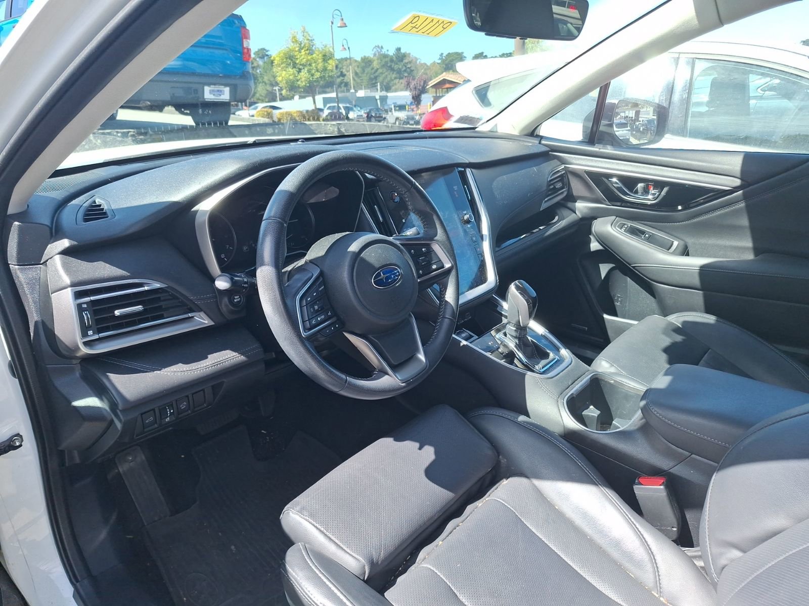 Used 2023 Subaru Outback Limited image 8