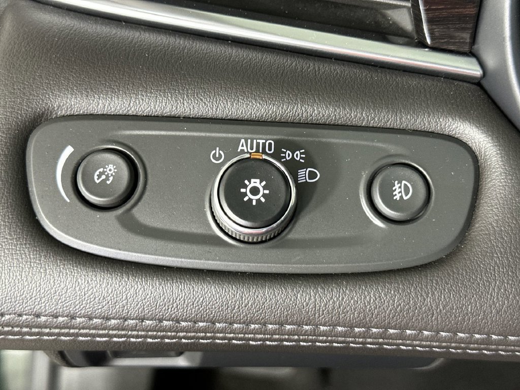 Certified 2017 Buick LaCrosse Essence w/ Sights and Sounds Package FWD image 20