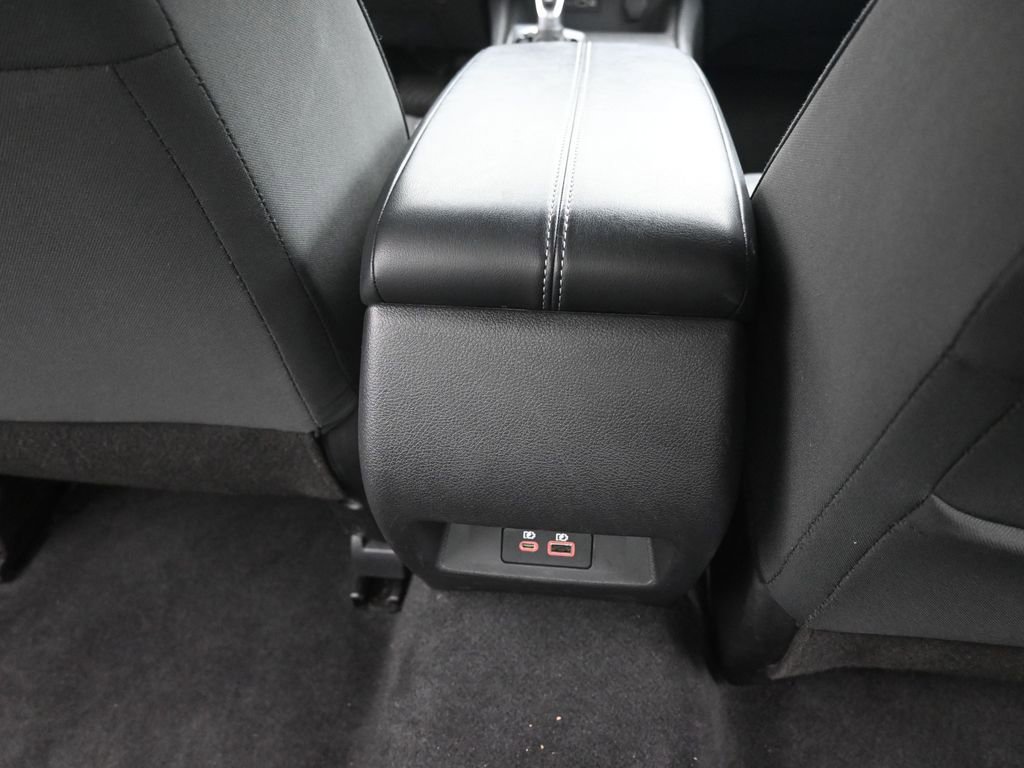 Used 2025 Nissan Altima 2.5 SV image 12